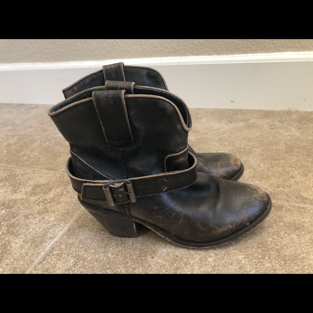 Corral Distressed Boots Indie Spirit size 7.5